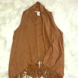American Rag ✨vest with fringe. In great shape!
